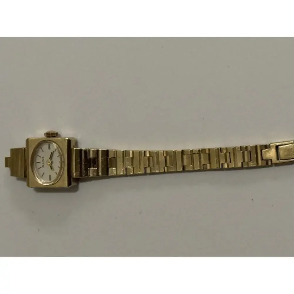 Vintage Bulova N8 Women's Gold Tone Watch Head & Partial Bracelet Runs